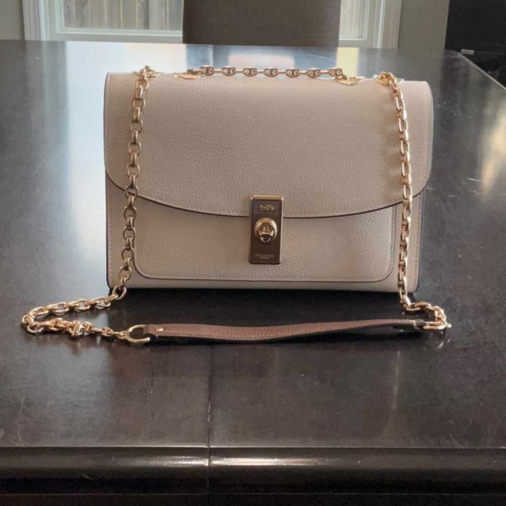 NWT Beautiful Coach purse - Chalk